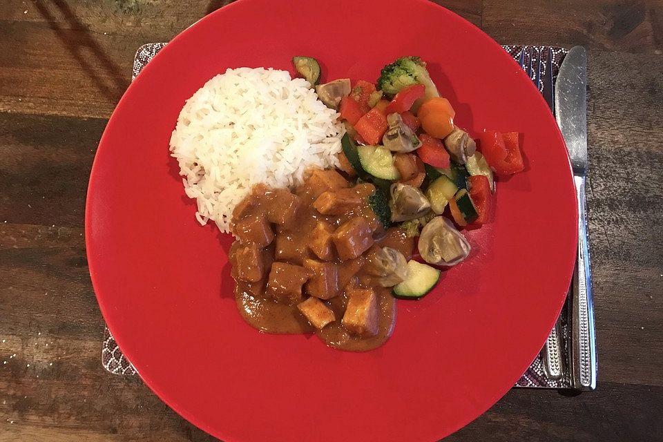 Teriyaki-Erdnuss-Tofu