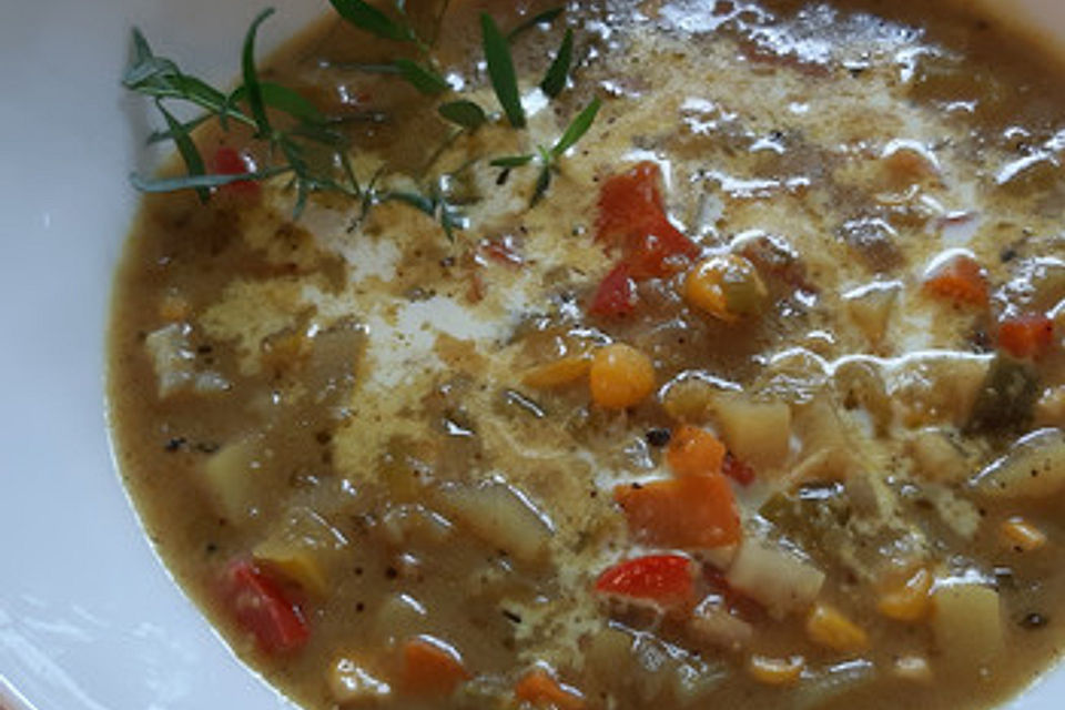 Bunte Maissuppe mit Polenta