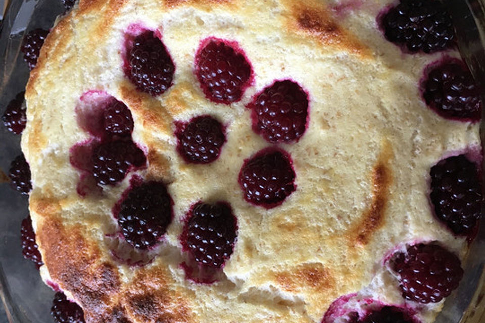 Skyr-Soufflé mit Beeren