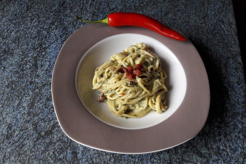 One-Pot-Pasta mit Bacon und Spinat