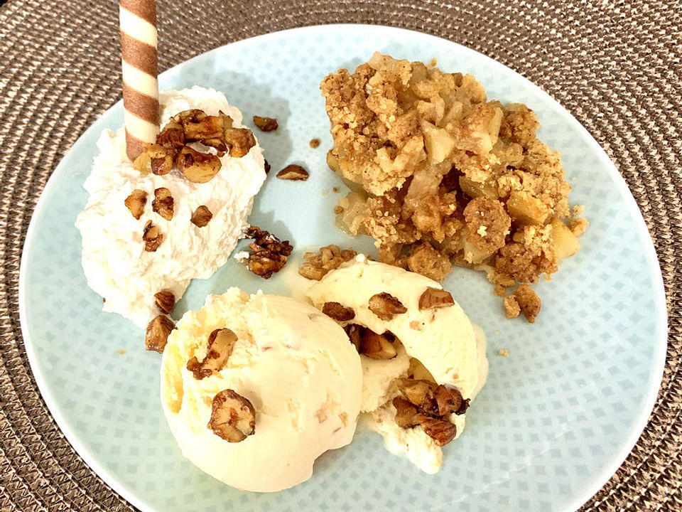 Joghurt-Mascarpone-Creme mit Honig und Nüssen von Leibisch| Chefkoch