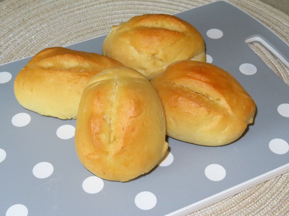 Milchbrotchen Von Tanjalo76 Chefkoch