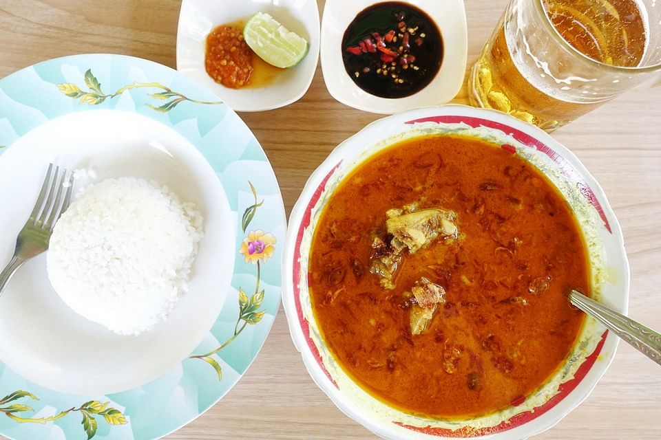 Indonesische Ziegenfleischsuppe - Gulai Kambing ala Taman Grija