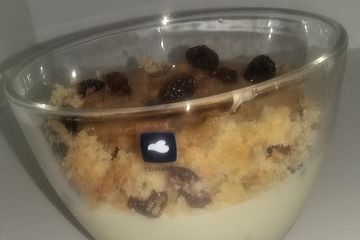 Kuchen mit Kürbis-Apfelmus-Vanillepudding-Füllung im Glas