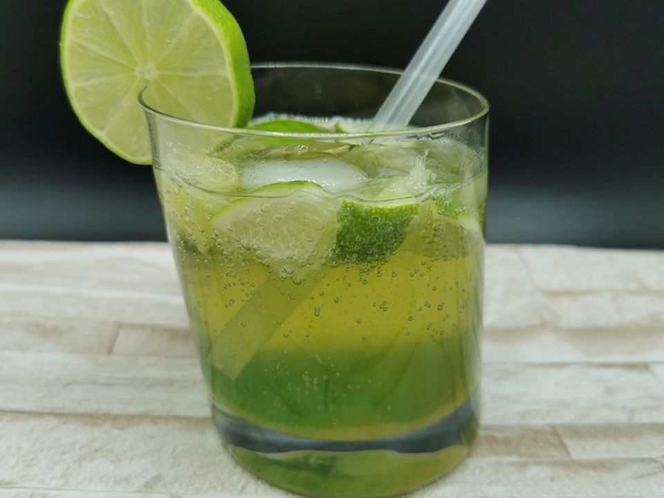 Alkoholfreier Ginger Waldmeister Cocktail Von Erdbeerchen1979 Chefkoch