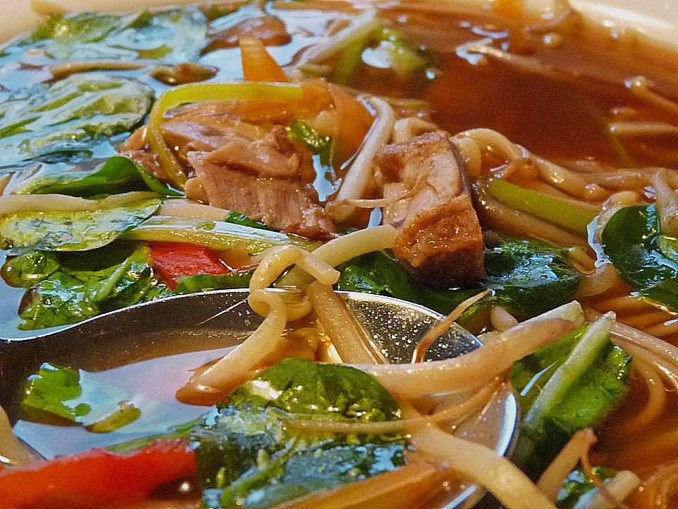 Asiatische Entensuppe von Bezwinger | Chefkoch