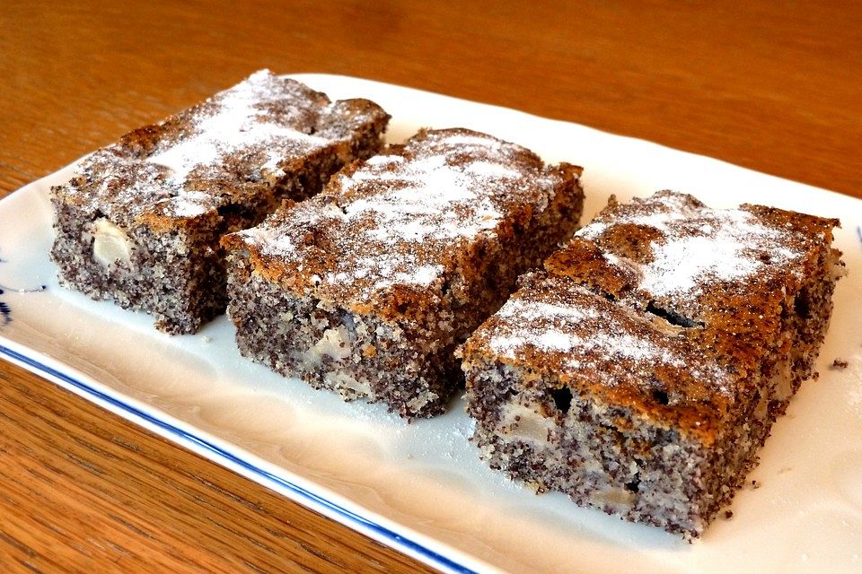 Apfel-Mohn-Blechkuchen