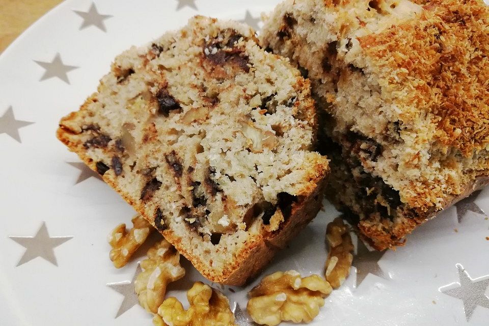 Bananen-Nuss-Brot mit Kokos