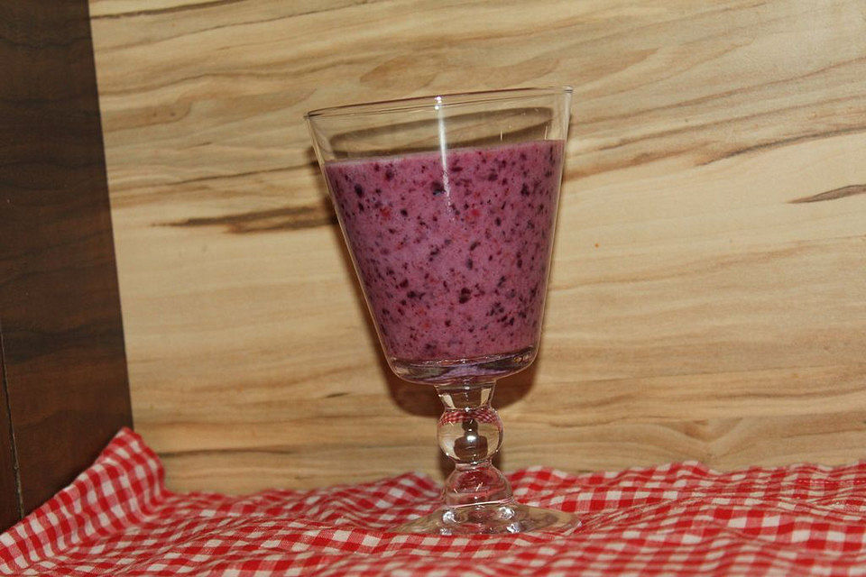 Kokosmilch-Beeren-Smoothie