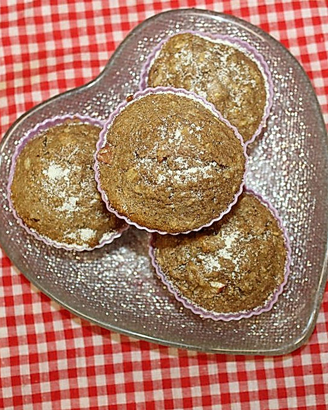 Apfel-Zimt-Muffins mit Haferflocken und Walnüssen