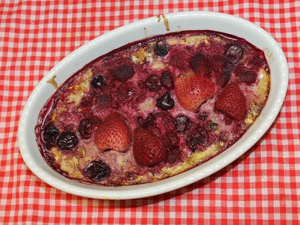 Frühstücksauflauf mit Beeren und Nüssen von marce11| Chefkoch