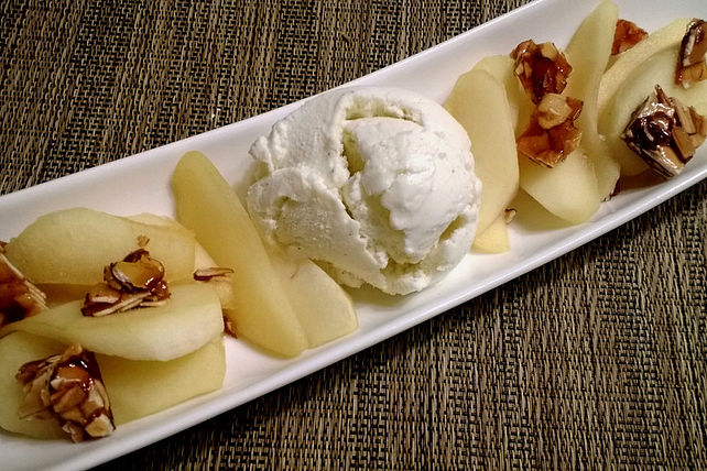 Karamellisierte Äpfel mit Vanilleeis von humstein| Chefkoch