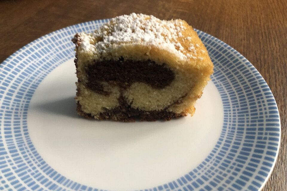 Marmorkuchen mit Nutella und Eierlilör