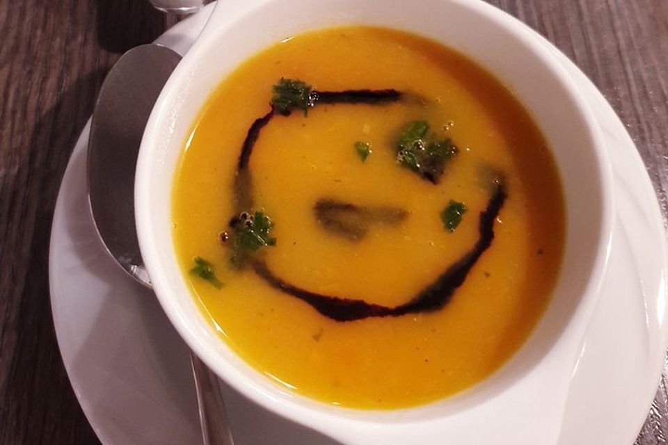 Apfel-Möhren-Suppe