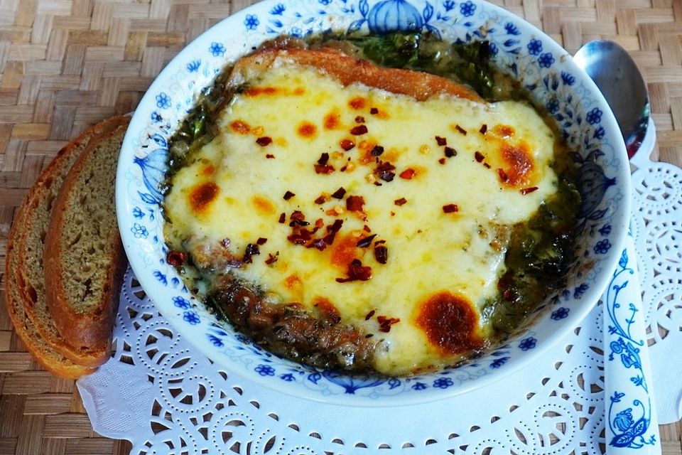 Überbackene Pilzsuppe mit Ciabattini