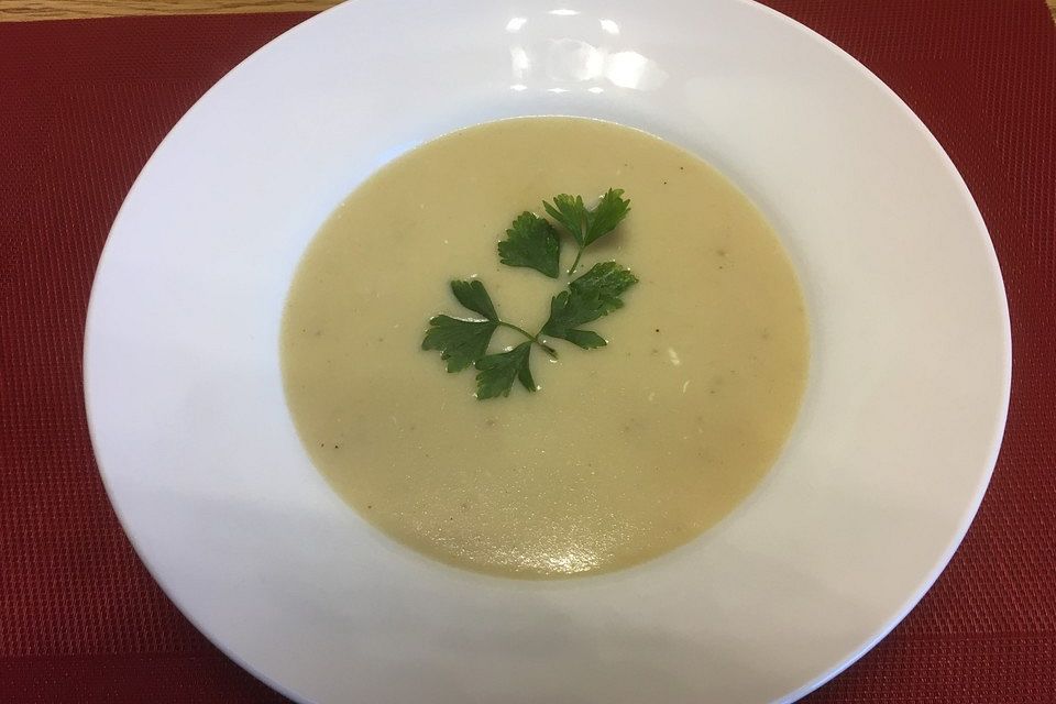 Grießsuppe ganz einfach