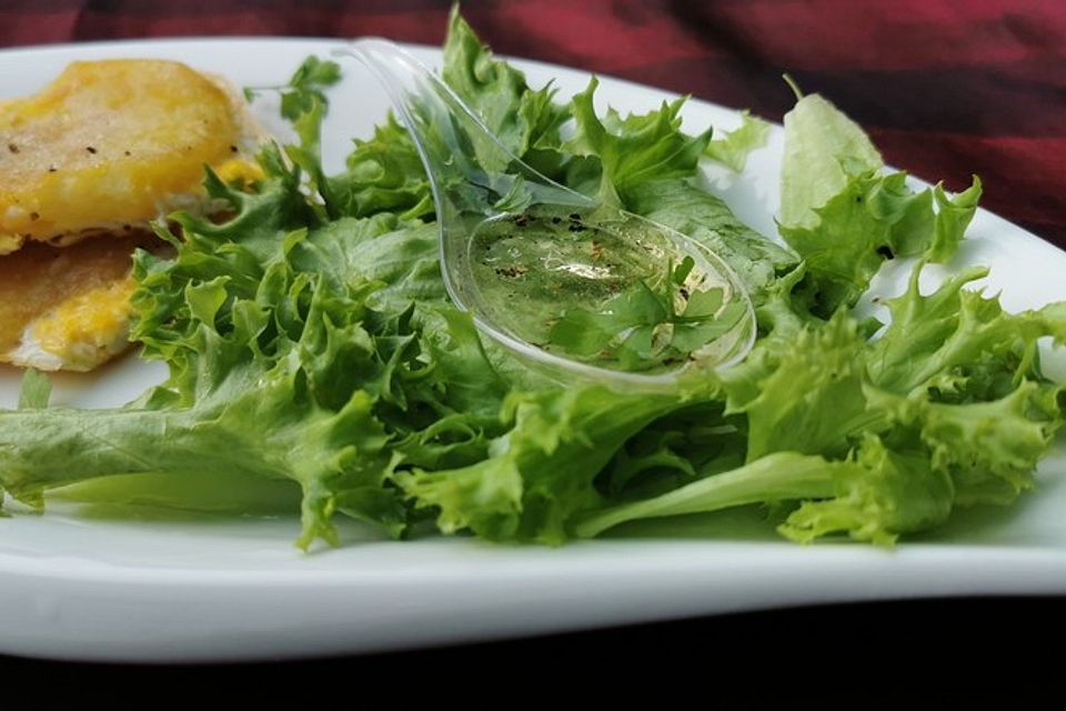 Eisbergsalat mit  Holunderblütensirup