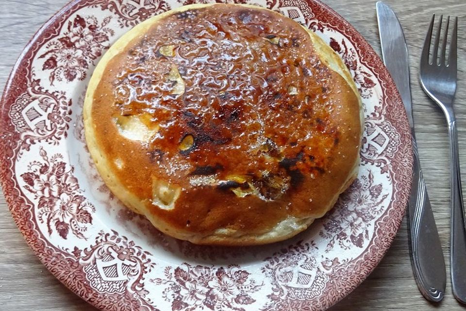 Karamellisierter Sauerkirschen-Schaum-Pfannkuchen à la Didi