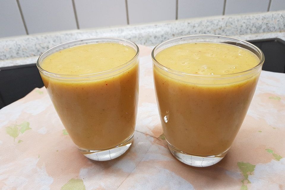 Sharonfrucht-Bananen-Smoothie