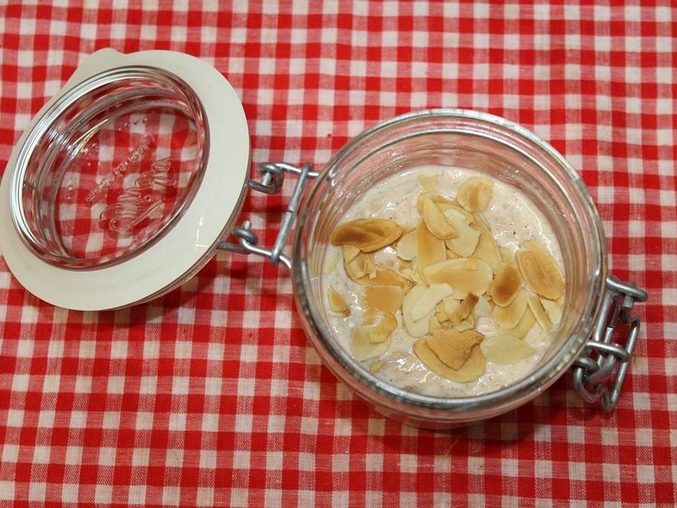 Mandelmus-Joghurt-Creme mit gerösteten Mandelblättchen von patty89 ...