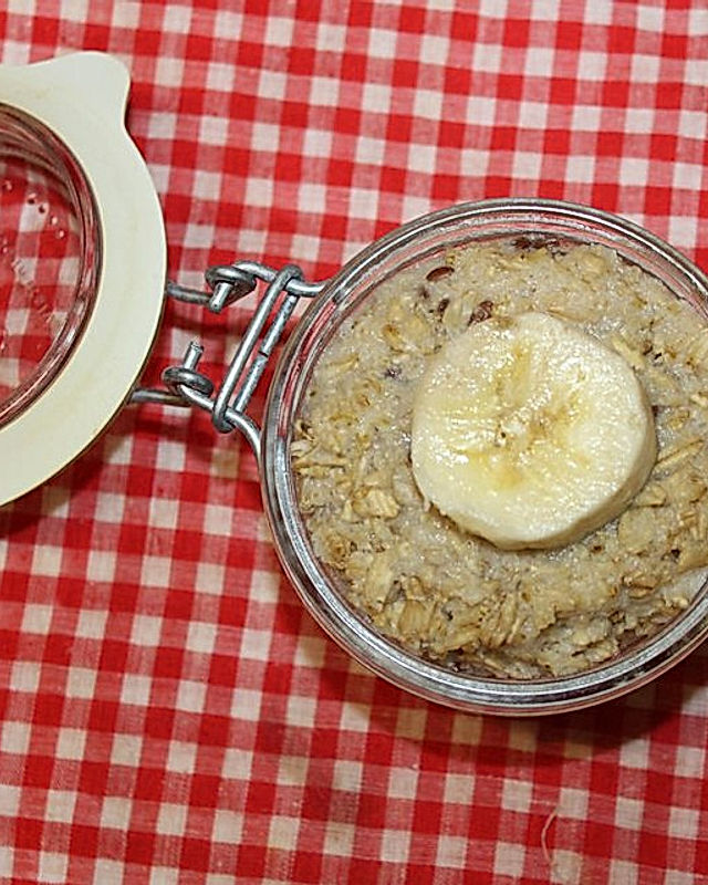 Porridge mit Banane, Honig und Zimt