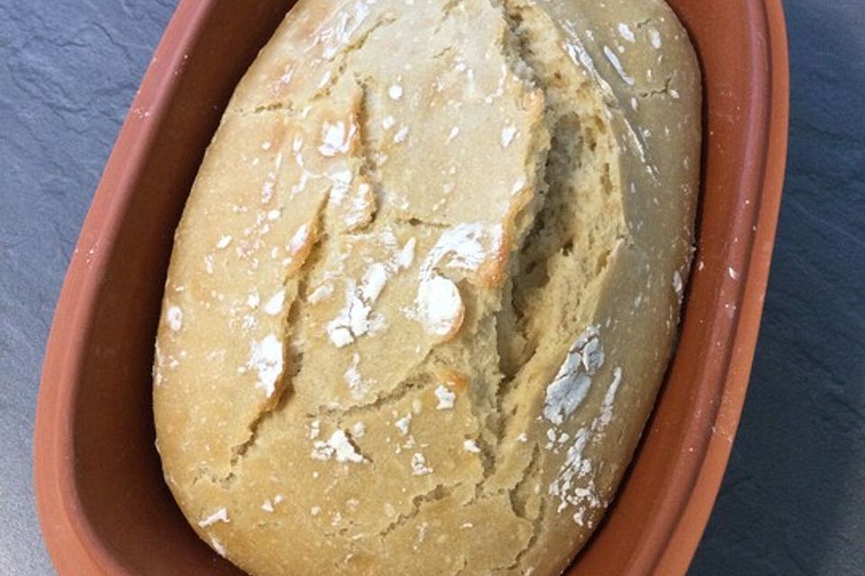 Brot ohne Kneten im Römertopf - no knead bread