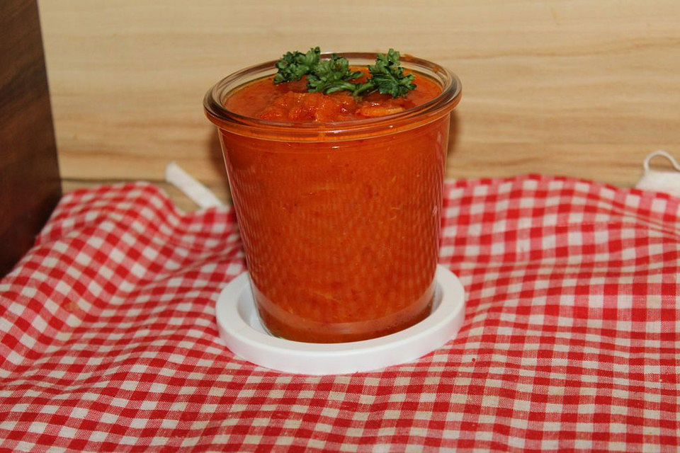 Karottensuppe mit Ajvar