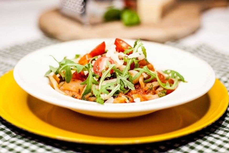 Konjak-Penne mit Tomaten-Rucola-Soße