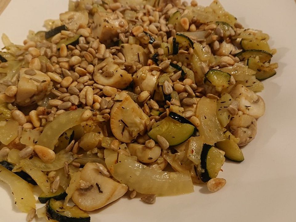 Kernige Fenchel-Zucchini-Champignonpfanne von Nenya178| Chefkoch