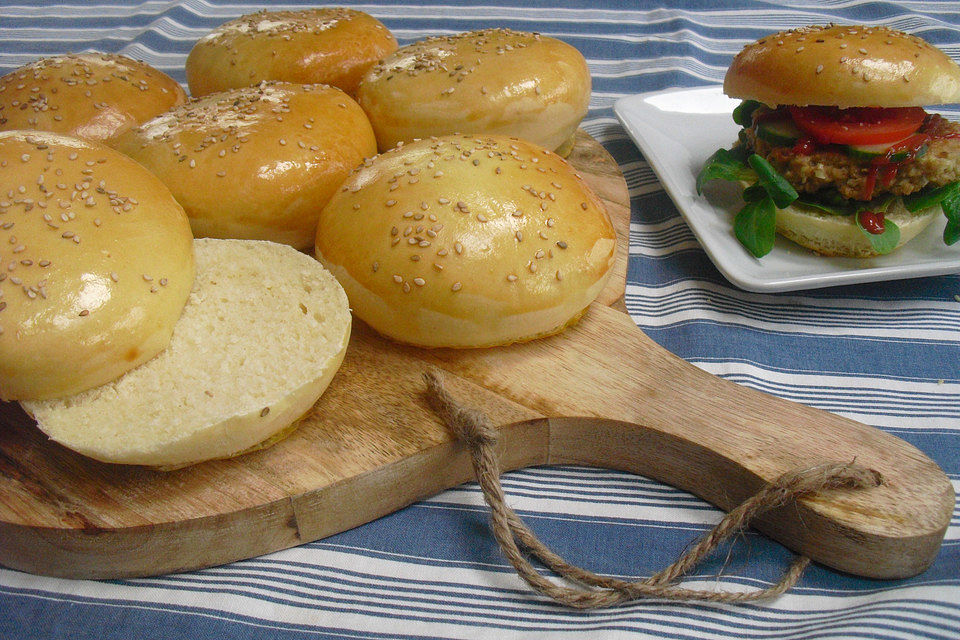 Sesam-Burger-Brötchen