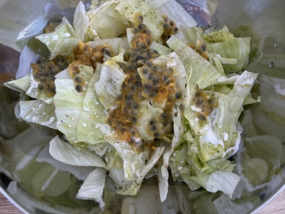 Eisbergsalat im MaracujaSahneDressing von patty89 Chefkoch