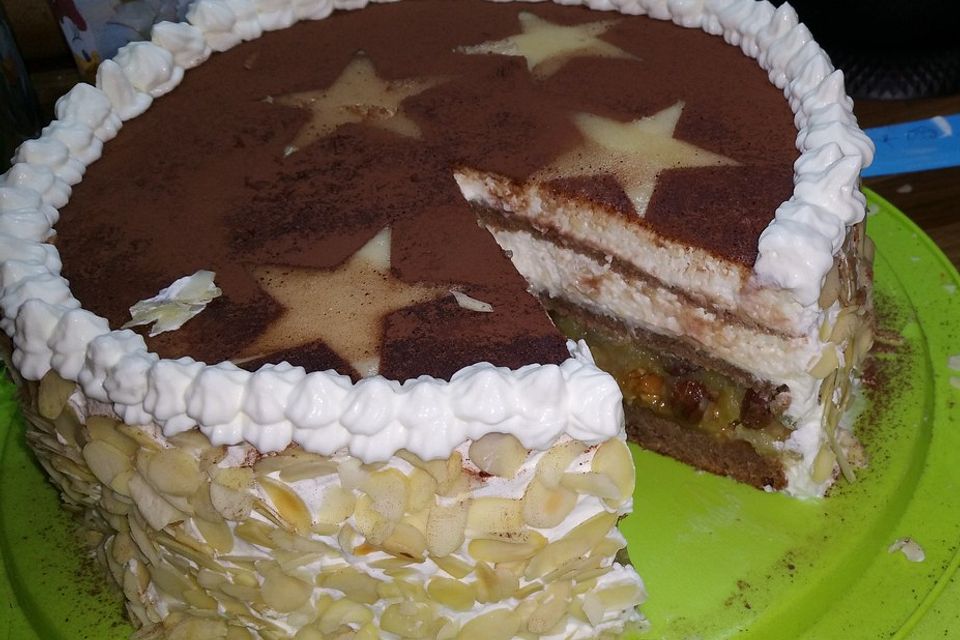 Bratapfeltorte mit Mandeln und Honigkuchengewürzen