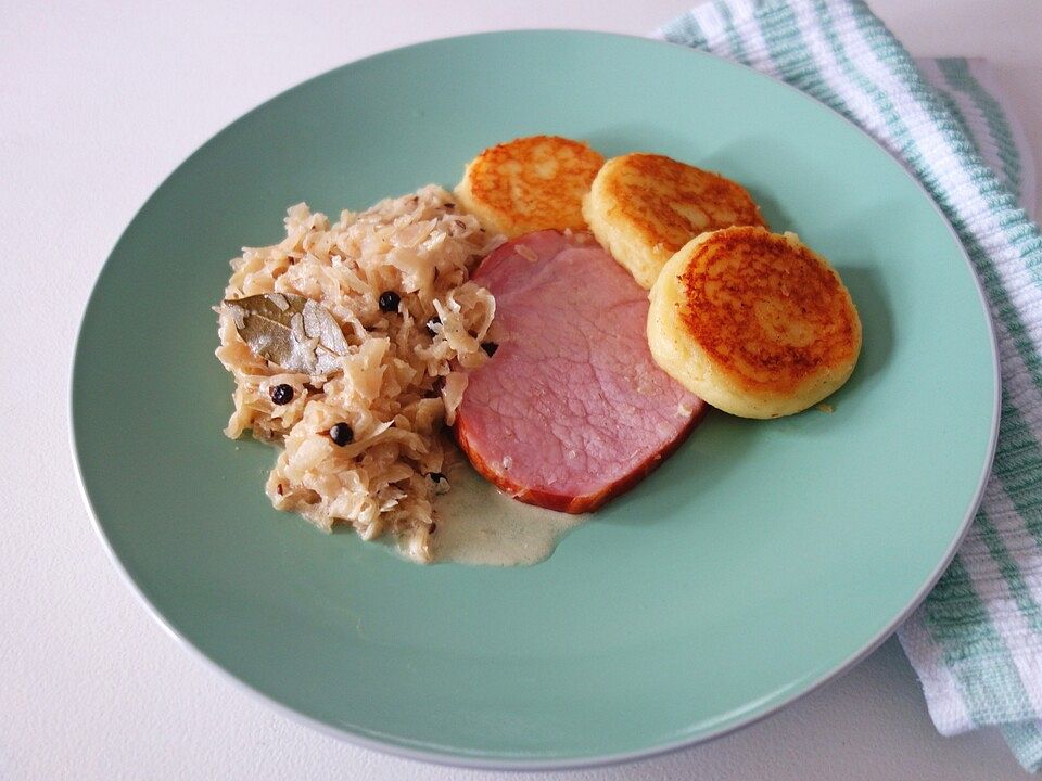 Kasseler auf Schmand-Sauerkraut von Anaid55| Chefkoch