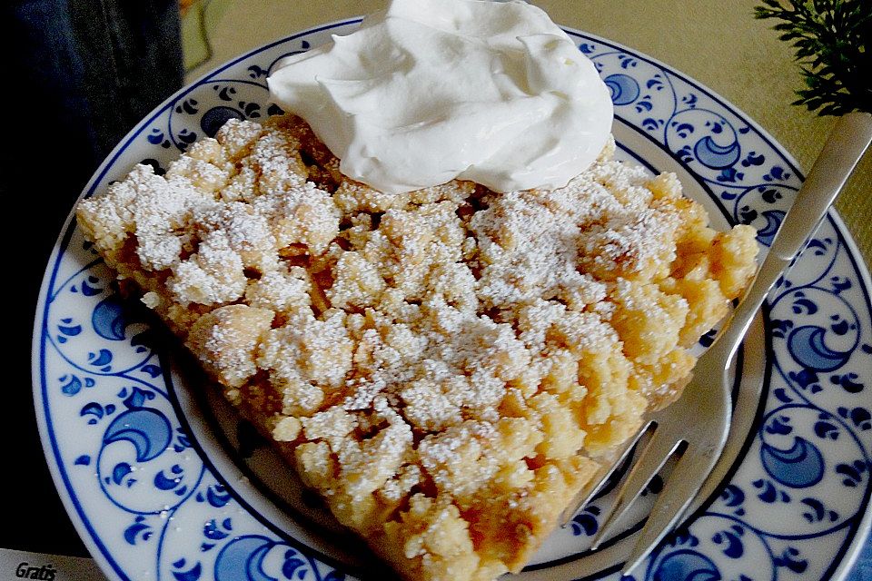 Apfelkuchen mit Streuseln