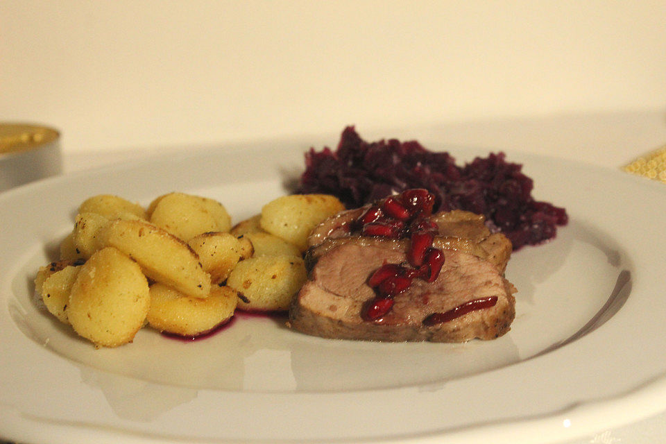 Entenbrust auf Apfelrotkohl mit Gnocchi