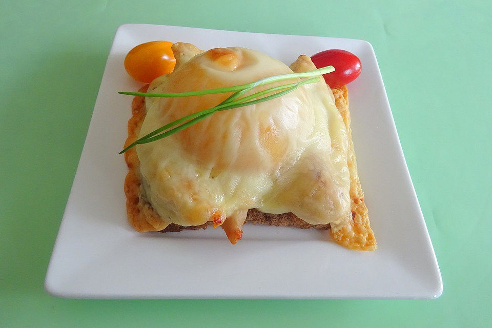 Fruchtiger Pfirsich-Hähnchentoast mit selbst gemachter Currysauce