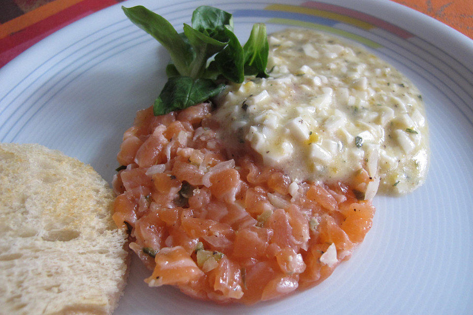 Lachs-Tatar mit Sauce gribiche