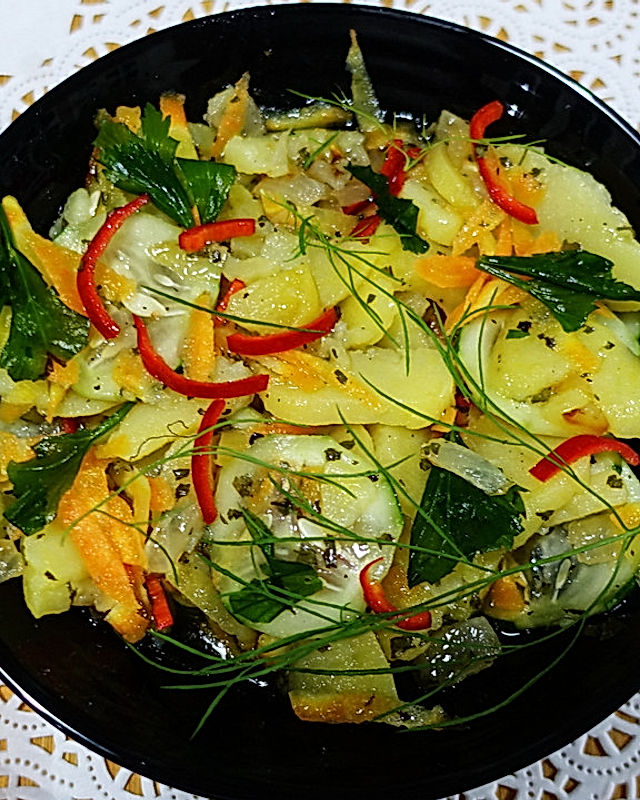 Kartoffelsalat gemischt "Schwobämädle"