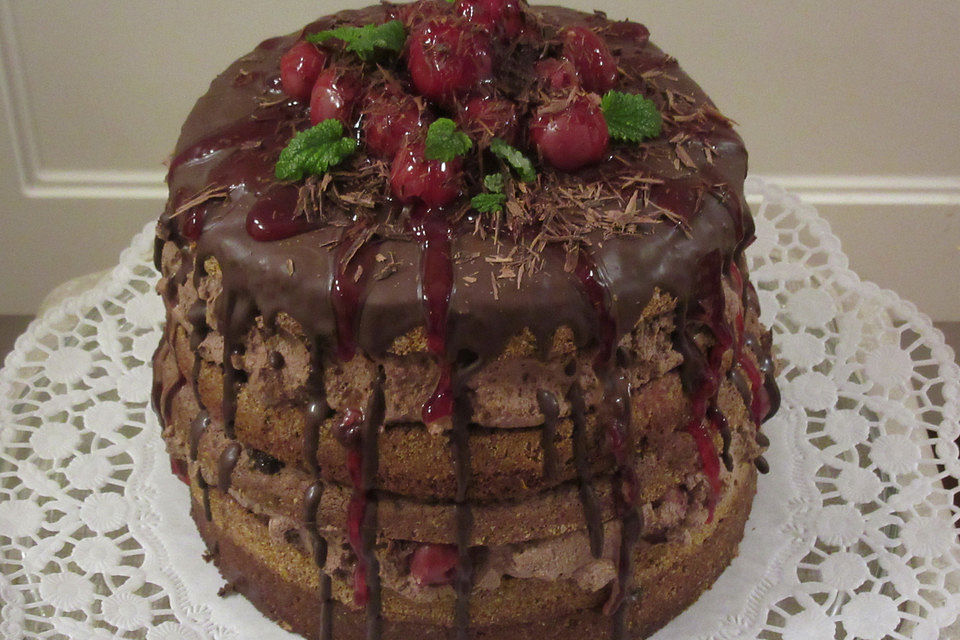 Schokosahne-Kirsch-Torte