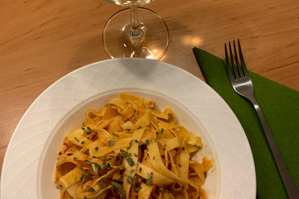 Gebratener Polardorsch auf Pasta Pomodoro