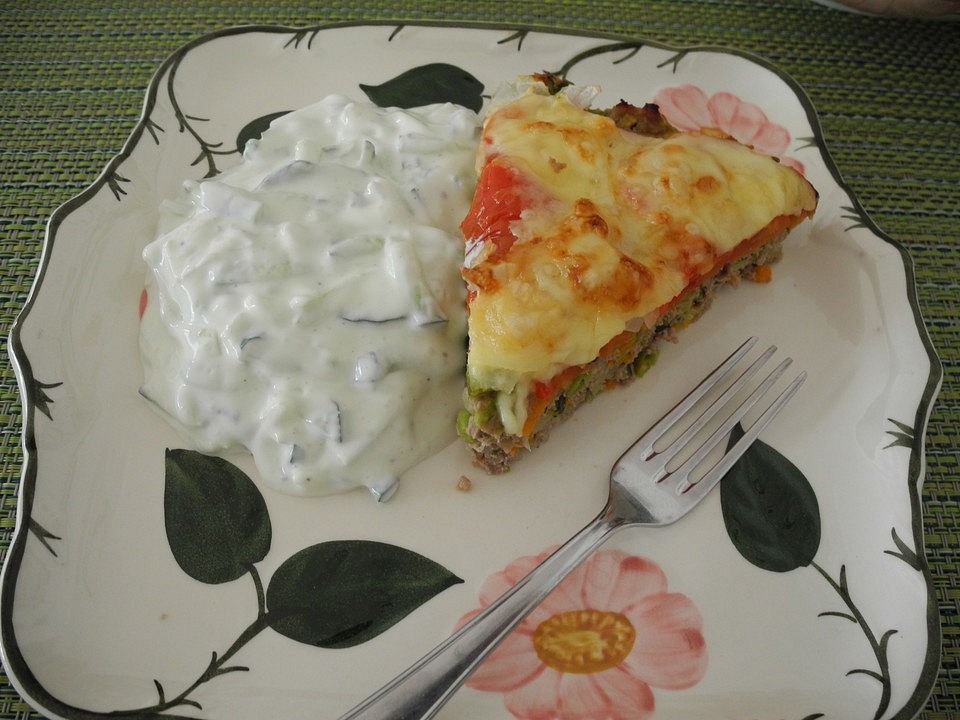 Gemüse-Hackfleisch aus dem Backofen mit Tzatziki von Madlin64| Chefkoch