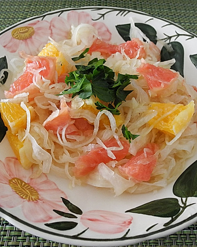 Fruchtiger Sauerkrautsalat