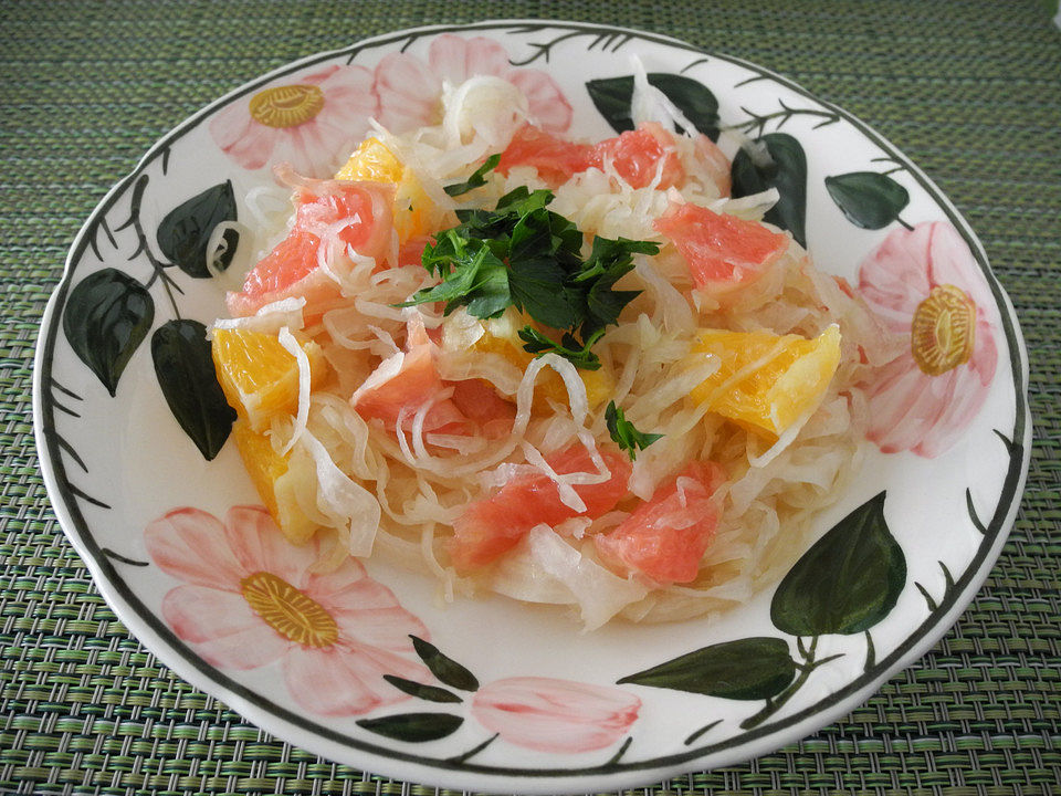 Fruchtiger Sauerkrautsalat von Madlin64| Chefkoch