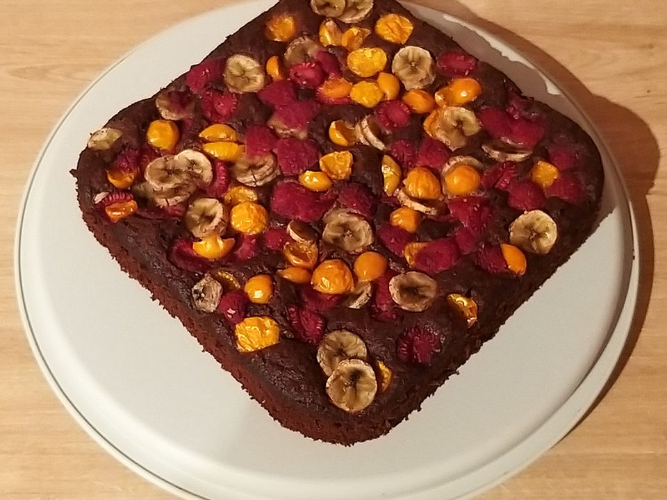 Kakao-Bananenkuchen mit Physalis und Himbeeren von Poldi2019| Chefkoch