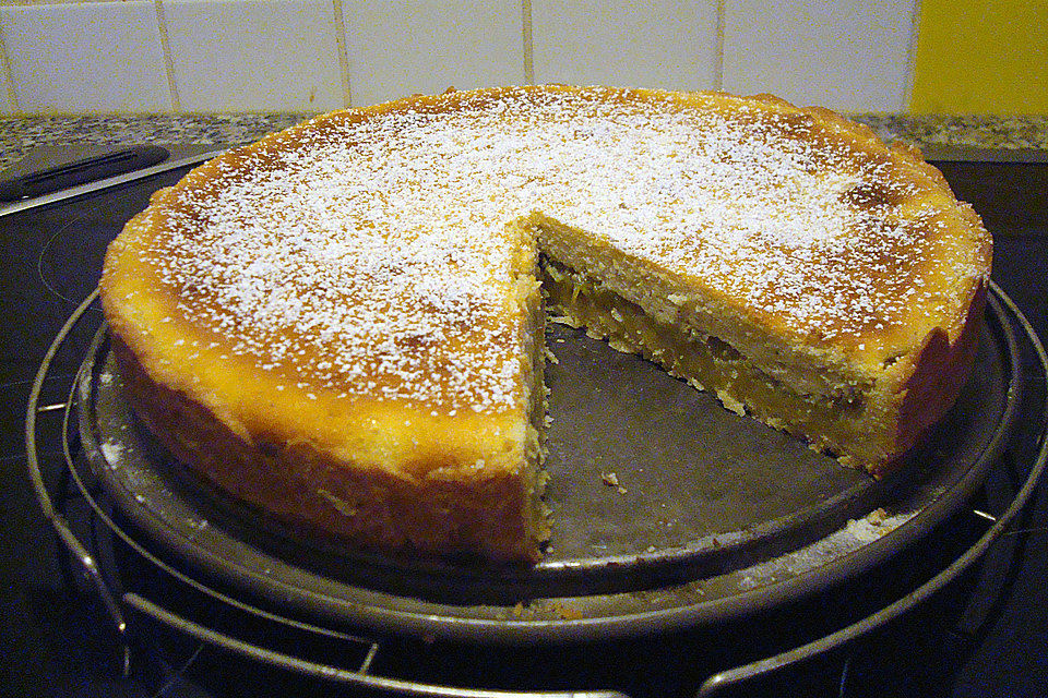 Rhabarbertarte mit Quark - Creme fraiche - Guss