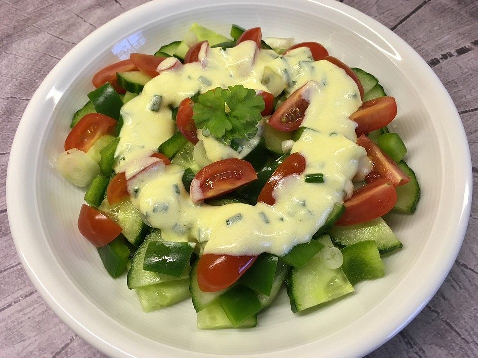 Frühlingfrisches Salatdressing mit Joghurt von trekneb| Chefkoch
