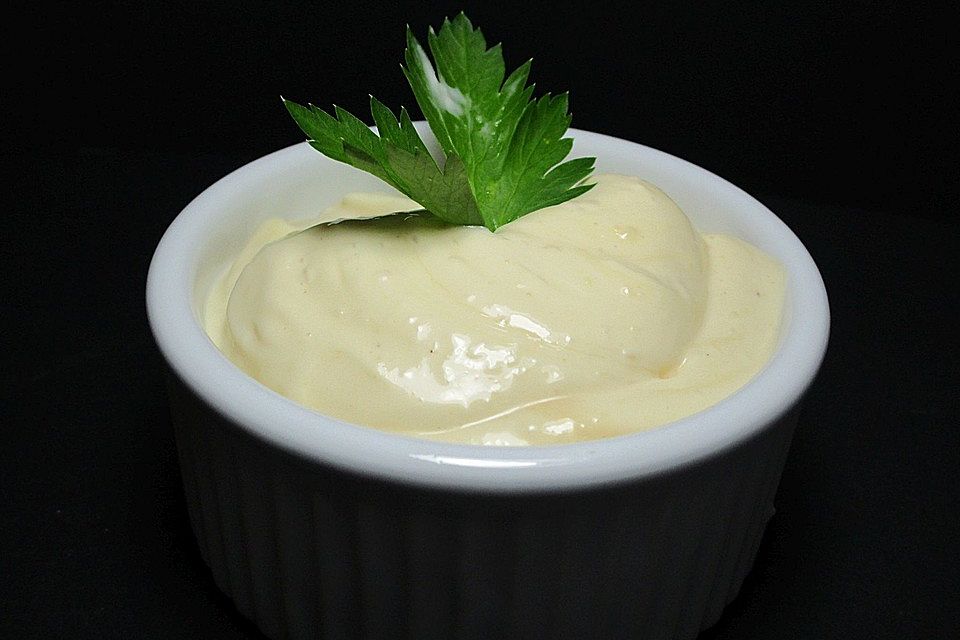 Knobi - Mayo à la Nessa