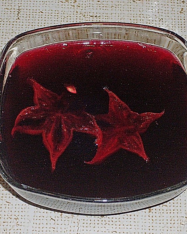 Rotweingelee mit Sternfrucht