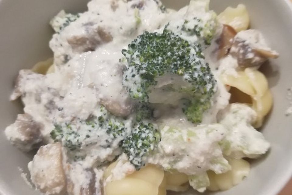 Champignon-Brokkoli-Ricotta-Pfanne