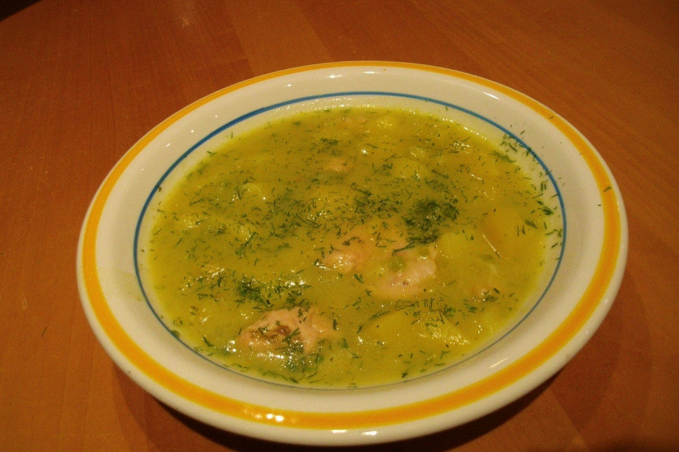 Kartoffel-Porree-Suppe mit Wildlachs